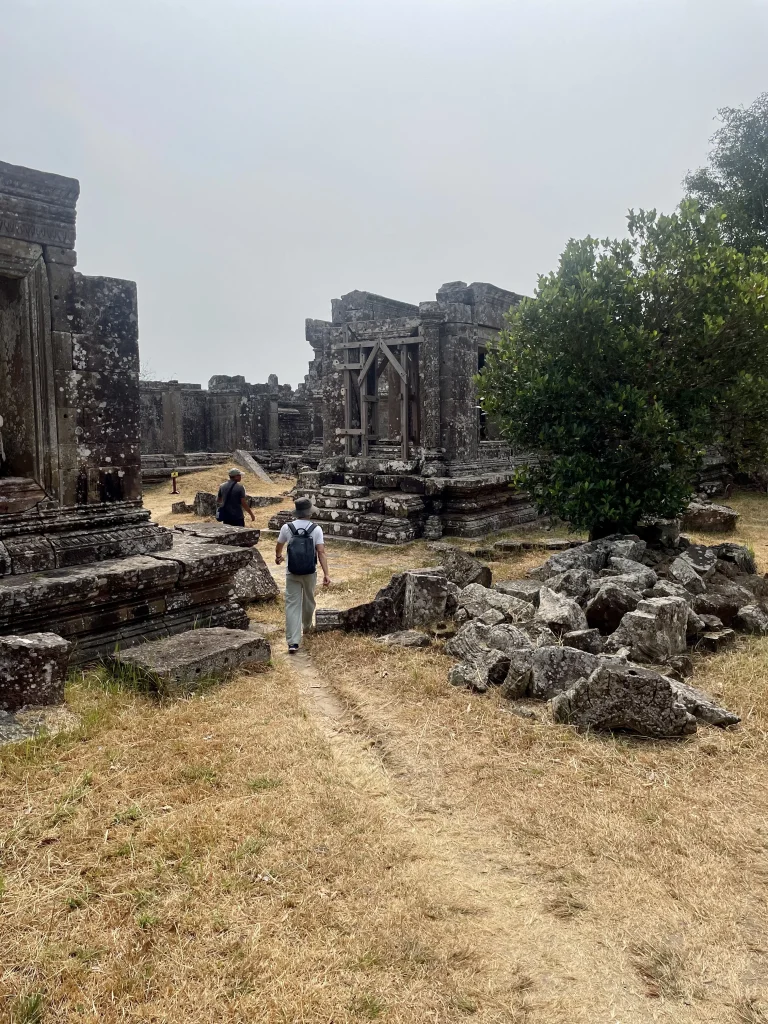 プレアヴィヒア寺院