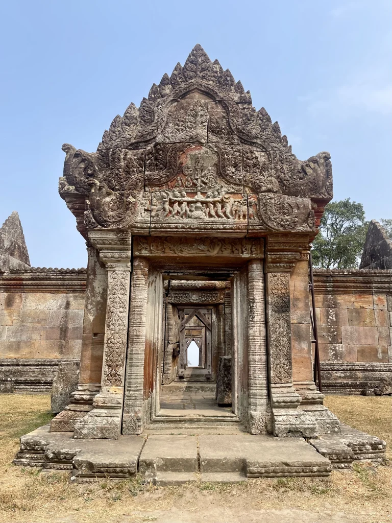 プレアヴィヒア寺院